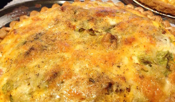 Buffalo Wing Cheese Burger Quiche
